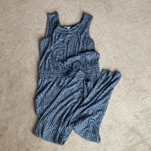 Liz Claiborne Navy /White Jumper